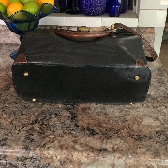 Vintage Brahmin Leather Crossbody/Satchel - Picture 6 of 13